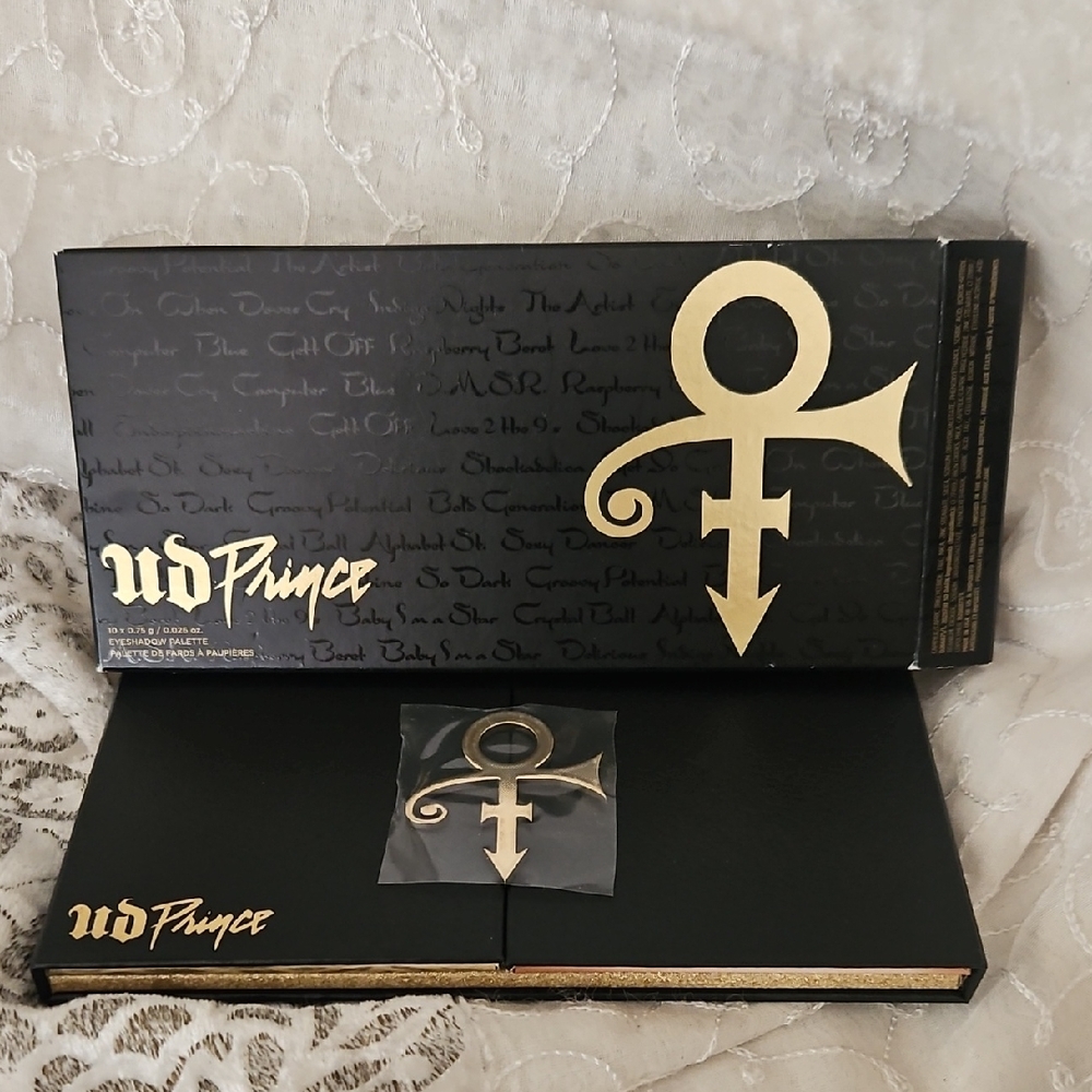 Urban Decay Prince U GOT THE LOOK Vegan Eyeshadow Palette - 10 x .75g